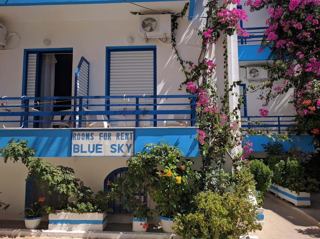 Blue Sky Apartment Palaiochora Bagian luar foto